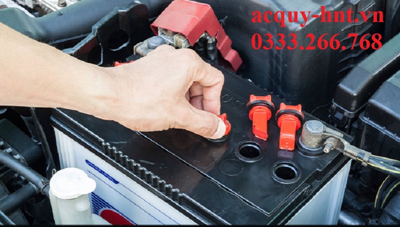 ắc quy nước châm nước cất chăm sóc bình ắc quy
