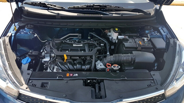 thay ắc quy xe Kia Soul  tại nhà