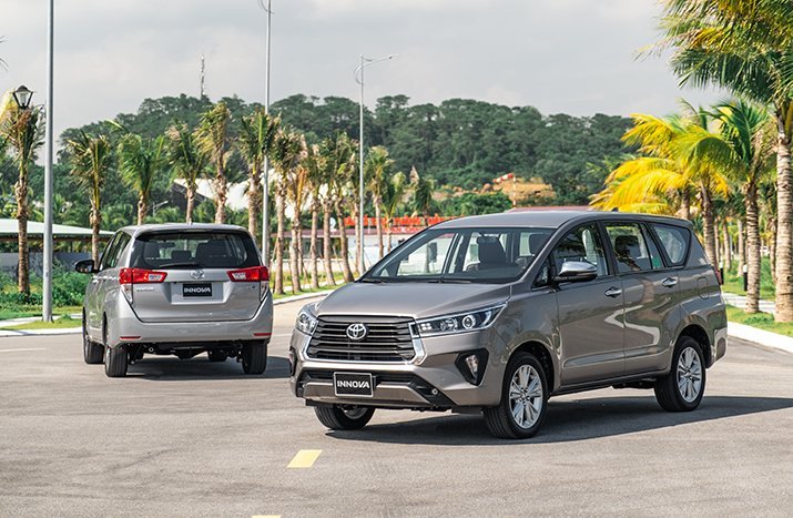 thay ắc quy xe Toyota Innova tại nhà lh:0333266768