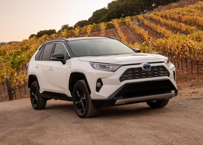 thay ắc quy xe Toyota Rav4 tại nhà lh:0333266768